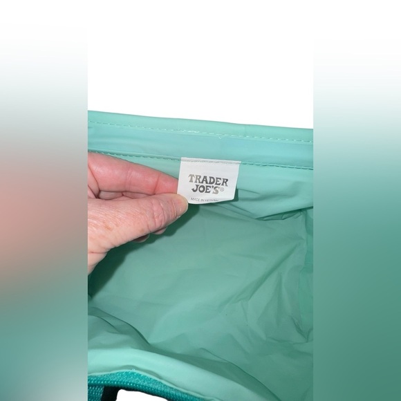 TRADER JOES Mini Insulated tote - Picture 5 of 5